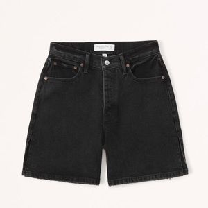 Abercrombie curve high rise 7 inch shorts